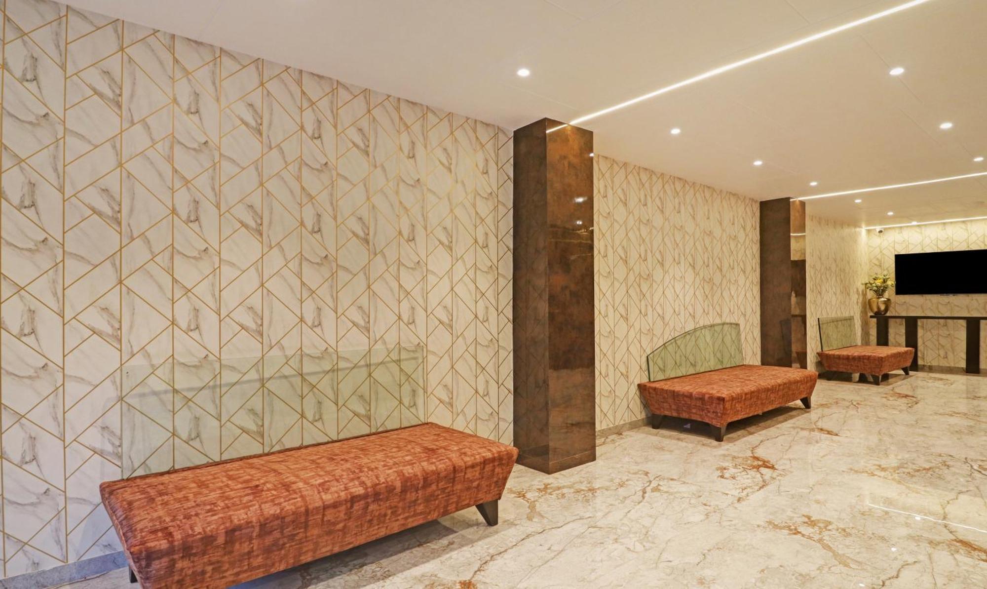 Treebo Premium Seven Lake View Hyderabad Exterior foto